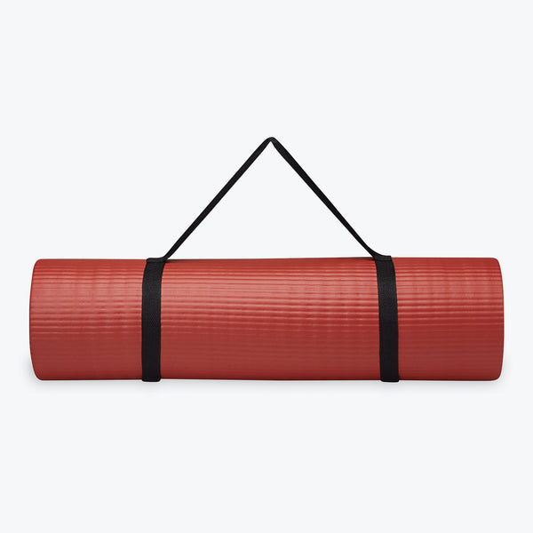GAIAM ESSENTIALS FITNESS MAT & SLING (10MM) - RED